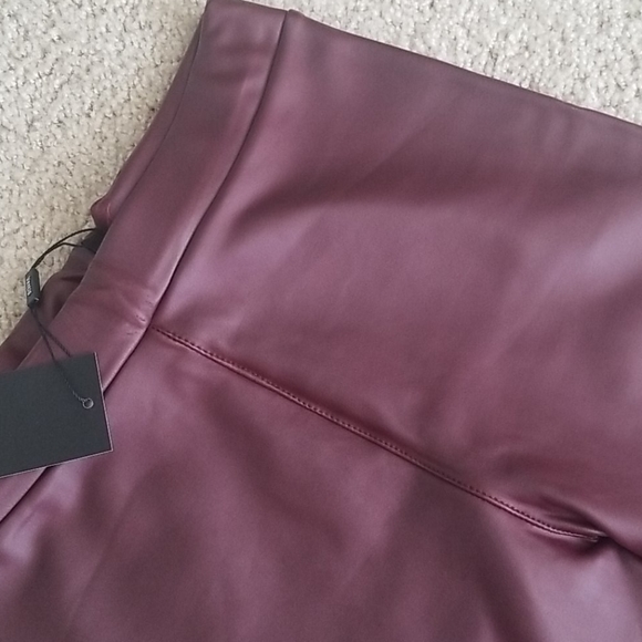 IN STOCK  Faux leather leggings - Picture 5 of 6